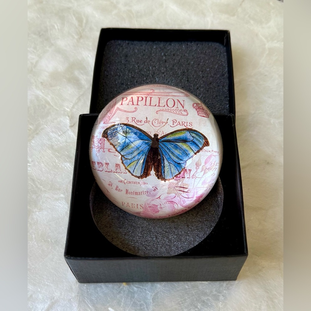 NIB Glass Dome Blue Butterfly Papillon Paris World Market Paperweight!